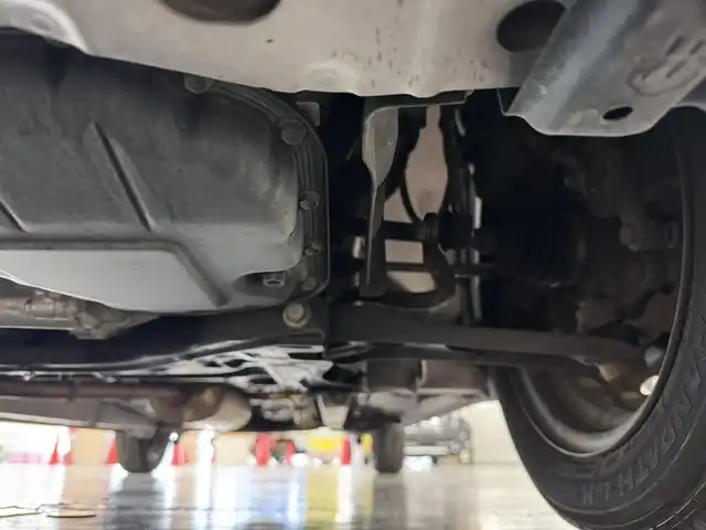 ダイハツ ムーヴ キャンバス G メイクアップ SA Ⅲ 三重県 2017(平29)年 6.9万km スムースグレーマイカメタリック/ファイアークォーツレッドメタリック 2トーン ガソリン/FF/インパネCVT/純正 8インチナビ NSZN-X67D/（TV/CD/DVD/iPod/MEMORY MUSIC/SD/Bluetooth/FM/AM/USB/HDMI/ドラレコ）/バックカメラ/両側パワースライドドア/ドライブレコーダー 前方（ナビ連動）/ETC/衝突回避支援システム スマートアシスト3/・衝突警報機能（対車両・対歩行者）/・衝突回避支援ブレーキ機能（対車両・対歩行者）/・誤発進抑制制御機能（前方・後方）/・車線逸脱警報機能/・オートハイビーム機能/など/装備/・オートエアコン/・オートライト/・LEDヘッドランプ（AFS・オートレベリング機能・LEDクリアランスランプ付）/・LEDフロントフォグランプ/・ステアリングスイッチ/・プッシュスタート/・助手席大型シートアンダートレイ/・純正ホイールキャップ＋14インチスチールホイール/・取/ナビ取/・スマートキーx1/など