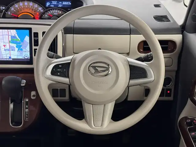 ダイハツ ムーヴ キャンバス G メイクアップ SA Ⅲ 三重県 2017(平29)年 6.9万km スムースグレーマイカメタリック/ファイアークォーツレッドメタリック 2トーン ガソリン/FF/インパネCVT/純正 8インチナビ NSZN-X67D/（TV/CD/DVD/iPod/MEMORY MUSIC/SD/Bluetooth/FM/AM/USB/HDMI/ドラレコ）/バックカメラ/両側パワースライドドア/ドライブレコーダー 前方（ナビ連動）/ETC/衝突回避支援システム スマートアシスト3/・衝突警報機能（対車両・対歩行者）/・衝突回避支援ブレーキ機能（対車両・対歩行者）/・誤発進抑制制御機能（前方・後方）/・車線逸脱警報機能/・オートハイビーム機能/など/装備/・オートエアコン/・オートライト/・LEDヘッドランプ（AFS・オートレベリング機能・LEDクリアランスランプ付）/・LEDフロントフォグランプ/・ステアリングスイッチ/・プッシュスタート/・助手席大型シートアンダートレイ/・純正ホイールキャップ＋14インチスチールホイール/・取/ナビ取/・スマートキーx1/など