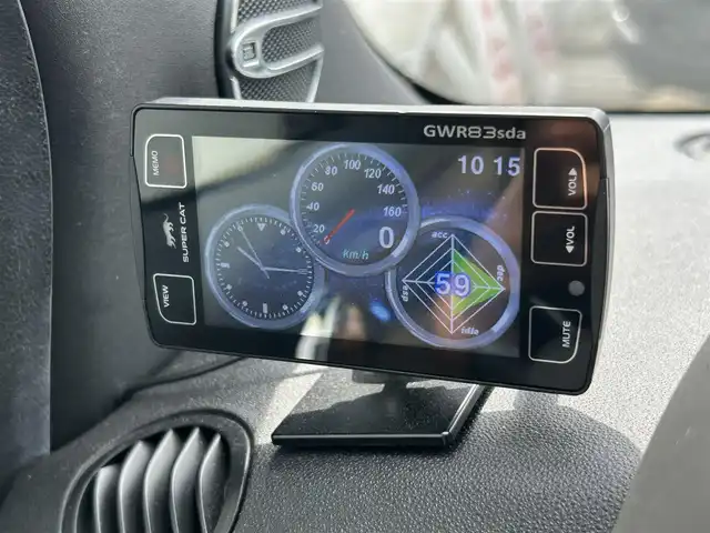 アバルト ６９５ エディツィオーネ マセラティ 新潟県 2013(平25)年 6万km パープル JBL/社外ナビ/(AM/FM/CD/DVD/BT/フルセグ)/バックカメラ/ETC/パドルシフト/レーダー探知機(GWR83sda)/レザーシート/革巻きステアリング/ステアリングスイッチ/HIDヘッドライト/フォグランプ/リモコンキー/オープン可能/幌をブラックに塗装/カラーコード：１４２/カラー名：ポンテヴェッキオボルドー