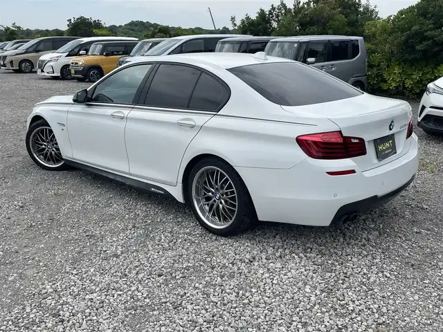 ＢＭＷ ５２３ｄ Mスポーツ 千葉県 2015(平27)年 9.9万km アルピンホワイトⅢ ユーザー買取車両/純正ナビ/・BT/DVD/CD/USB/バックカメラ/クリアランスソナー/ステアリングスイッチ/パドルシフト/ETC2.0/HIDヘッドライト/オートライト/フォグライト/バックフォグ/スマートキー/プッシュスタート/電動パーキングブレーキ