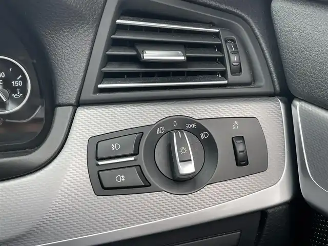 ＢＭＷ ５２３ｄ Mスポーツ 千葉県 2015(平27)年 9.9万km アルピンホワイトⅢ ユーザー買取車両/純正ナビ/・BT/DVD/CD/USB/バックカメラ/クリアランスソナー/ステアリングスイッチ/パドルシフト/ETC2.0/HIDヘッドライト/オートライト/フォグライト/バックフォグ/スマートキー/プッシュスタート/電動パーキングブレーキ