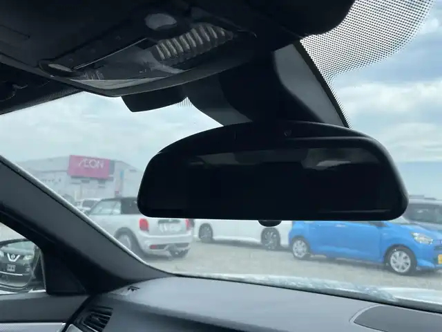 ＢＭＷ ５２３ｄ Mスポーツ 千葉県 2015(平27)年 9.9万km アルピンホワイトⅢ ユーザー買取車両/純正ナビ/・BT/DVD/CD/USB/バックカメラ/クリアランスソナー/ステアリングスイッチ/パドルシフト/ETC2.0/HIDヘッドライト/オートライト/フォグライト/バックフォグ/スマートキー/プッシュスタート/電動パーキングブレーキ