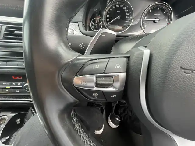 ＢＭＷ ５２３ｄ Mスポーツ 千葉県 2015(平27)年 9.9万km アルピンホワイトⅢ ユーザー買取車両/純正ナビ/・BT/DVD/CD/USB/バックカメラ/クリアランスソナー/ステアリングスイッチ/パドルシフト/ETC2.0/HIDヘッドライト/オートライト/フォグライト/バックフォグ/スマートキー/プッシュスタート/電動パーキングブレーキ