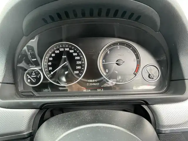 ＢＭＷ ５２３ｄ Mスポーツ 千葉県 2015(平27)年 9.9万km アルピンホワイトⅢ ユーザー買取車両/純正ナビ/・BT/DVD/CD/USB/バックカメラ/クリアランスソナー/ステアリングスイッチ/パドルシフト/ETC2.0/HIDヘッドライト/オートライト/フォグライト/バックフォグ/スマートキー/プッシュスタート/電動パーキングブレーキ