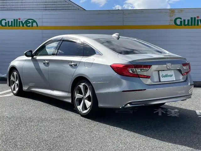 ホンダ アコード EX 埼玉県 2021(令3)年 4.8万km ルナシルバーM ・純正ナビ/・サンルーフ/・レザーシート（黒）/・レーダークルーズ/・パドルシフト/・バックカメラ/・ドラレコ/・コーナーセンサー/・シートヒーター/・シートメモリ/・バックカメラ