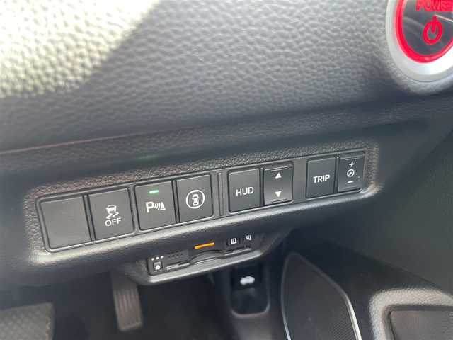 ホンダ アコード EX 埼玉県 2021(令3)年 4.8万km ルナシルバーM 純正ナビ/USB接続/ワイアレス充電/ACC（レーダークルコン）/HUD/レザーシート/サンルーフ/バックカメラ/ETC/パワーシート/スペアキーあり