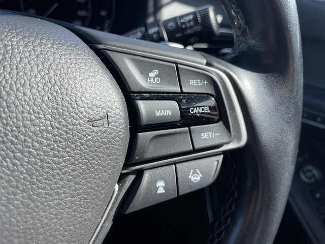 ホンダ アコード EX 埼玉県 2021(令3)年 4.8万km ルナシルバーM 純正ナビ/USB接続/ワイアレス充電/ACC（レーダークルコン）/HUD/レザーシート/サンルーフ/バックカメラ/ETC/パワーシート/スペアキーあり