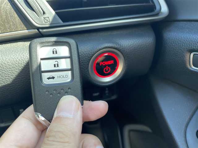 ホンダ アコード EX 埼玉県 2021(令3)年 4.8万km ルナシルバーM 純正ナビ/USB接続/ワイアレス充電/ACC（レーダークルコン）/HUD/レザーシート/サンルーフ/バックカメラ/ETC/パワーシート/スペアキーあり