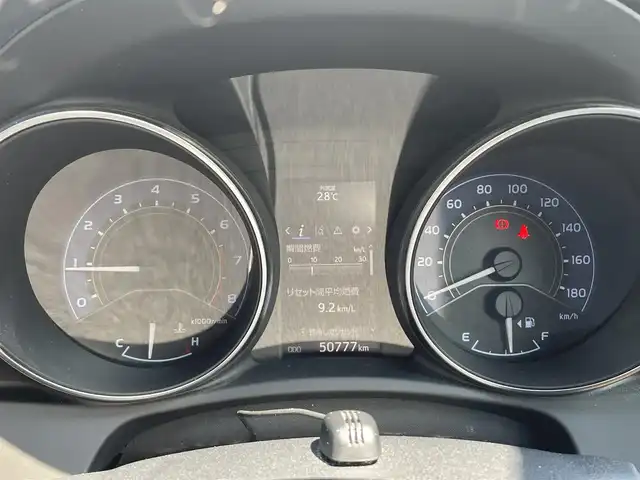 トヨタ オーリス RS 愛知県 2016(平28)年 5.1万km ブラックマイカ ・純正SDメモリーナビ/・バックカメラ/・フルセグTV/・CD/DVD再生/・ETC2.0/・ミュージックサーバー（SD録音）/・Bluetooth/USB/HDMI接続/・純正フロアマット/・純正17インチアルミホイール/・LEDヘッドライト/・衝突軽減ブレーキ/・レーンキープアシスト/・横滑り防止装置/・スマートキー/・プッシュスタート