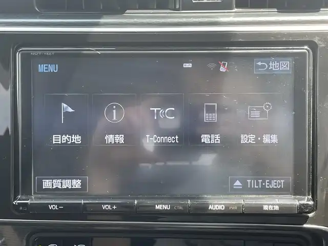 トヨタ オーリス RS 愛知県 2016(平28)年 5.1万km ブラックマイカ ・純正SDメモリーナビ/・バックカメラ/・フルセグTV/・CD/DVD再生/・ETC2.0/・ミュージックサーバー（SD録音）/・Bluetooth/USB/HDMI接続/・純正フロアマット/・純正17インチアルミホイール/・LEDヘッドライト/・衝突軽減ブレーキ/・レーンキープアシスト/・横滑り防止装置/・スマートキー/・プッシュスタート