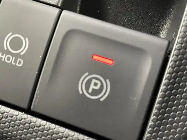 ダイハツ タフト G ダーククロムベンチャー 群馬県 2025(令7)年 0.1千km クロムグレーメタリック 届出済未使用車/登録時走行9km/ガラスルーフ/シートヒーター前席/アイドリングストップ/スマートアシスト/衝突警報機能/衝突回避支援ブレーキ機能/ブレーキ制御付誤発進抑制機能/車線逸脱警報機能/路外逸脱警報機能/ふらつき警報/先行車発進お知らせ機能/標識認識機能/全車速追従機能付オートクルーズコントロール/レーンキープコントロール/オートハイビーム/アダプティブドライビングビーム/電動パーキングブレーキ/オートブレーキホールド/LEDヘッドライト/フォグライト