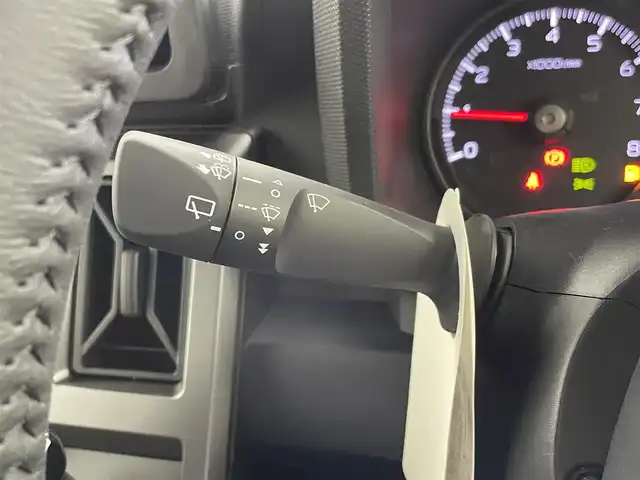 ダイハツ タフト G ダーククロムベンチャー 群馬県 2025(令7)年 0.1千km クロムグレーメタリック 届出済未使用車/登録時走行9km/ガラスルーフ/シートヒーター前席/アイドリングストップ/スマートアシスト/衝突警報機能/衝突回避支援ブレーキ機能/ブレーキ制御付誤発進抑制機能/車線逸脱警報機能/路外逸脱警報機能/ふらつき警報/先行車発進お知らせ機能/標識認識機能/全車速追従機能付オートクルーズコントロール/レーンキープコントロール/オートハイビーム/アダプティブドライビングビーム/電動パーキングブレーキ/オートブレーキホールド/LEDヘッドライト/フォグライト