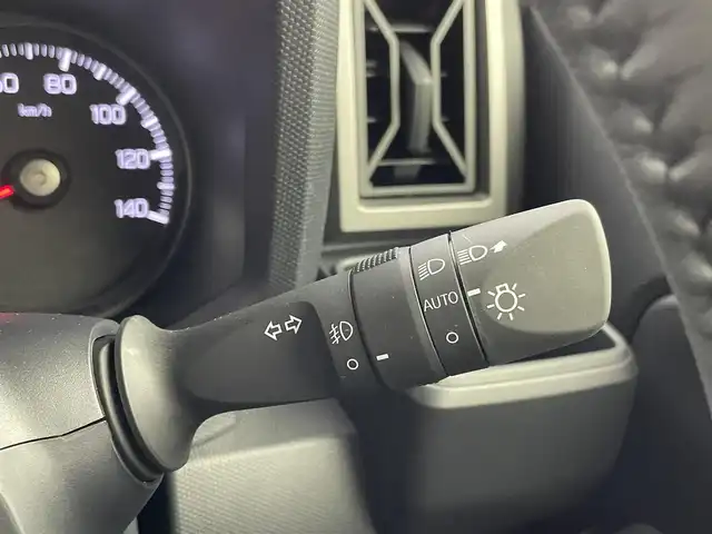 ダイハツ タフト G ダーククロムベンチャー 群馬県 2025(令7)年 0.1千km クロムグレーメタリック 届出済未使用車/登録時走行9km/ガラスルーフ/シートヒーター前席/アイドリングストップ/スマートアシスト/衝突警報機能/衝突回避支援ブレーキ機能/ブレーキ制御付誤発進抑制機能/車線逸脱警報機能/路外逸脱警報機能/ふらつき警報/先行車発進お知らせ機能/標識認識機能/全車速追従機能付オートクルーズコントロール/レーンキープコントロール/オートハイビーム/アダプティブドライビングビーム/電動パーキングブレーキ/オートブレーキホールド/LEDヘッドライト/フォグライト