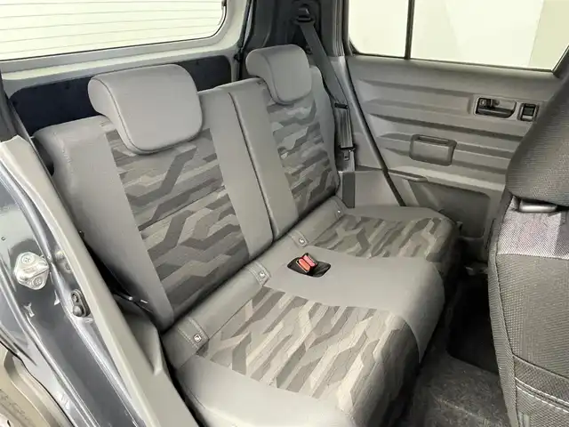 ダイハツ タフト G ダーククロムベンチャー 群馬県 2025(令7)年 0.1千km クロムグレーメタリック 届出済未使用車/登録時走行9km/ガラスルーフ/シートヒーター前席/アイドリングストップ/スマートアシスト/衝突警報機能/衝突回避支援ブレーキ機能/ブレーキ制御付誤発進抑制機能/車線逸脱警報機能/路外逸脱警報機能/ふらつき警報/先行車発進お知らせ機能/標識認識機能/全車速追従機能付オートクルーズコントロール/レーンキープコントロール/オートハイビーム/アダプティブドライビングビーム/電動パーキングブレーキ/オートブレーキホールド/LEDヘッドライト/フォグライト