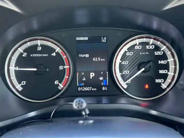 三菱 デリカＤ：５ ジャスパー 道東・釧路十勝 2023(令5)年 1.3万km グラファイトグレーメタリック/ブラックマイカ パートタイム４WD/純正ナビ/（CD/DVD/BT/ラジオ）/バックカメラ/全方位カメラ/両側パワースライドドア/パワーバックドア/アクティブクルーズコントロール/ステアリングスイッチ/ステアリングヒーター/パドルシフト/プッシュスタート/アイドリングストップ/スマートキー/ビルトインETC/ドライブレコーダー/パワーシート/シートヒーター/純正AW付夏タイヤ/オートブレーキホールド/横滑り防止装置/レーンキープアシスト/盗難防止装置/オートライト/オートハイビーム/衝突軽減システム