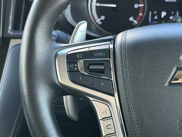 三菱 デリカＤ：５ ジャスパー 道東・釧路十勝 2023(令5)年 1.3万km グラファイトグレーメタリック/ブラックマイカ パートタイム４WD/純正ナビ/（CD/DVD/BT/ラジオ）/バックカメラ/全方位カメラ/両側パワースライドドア/パワーバックドア/アクティブクルーズコントロール/ステアリングスイッチ/ステアリングヒーター/パドルシフト/プッシュスタート/アイドリングストップ/スマートキー/ビルトインETC/ドライブレコーダー/パワーシート/シートヒーター/純正AW付夏タイヤ/オートブレーキホールド/横滑り防止装置/レーンキープアシスト/盗難防止装置/オートライト/オートハイビーム/衝突軽減システム