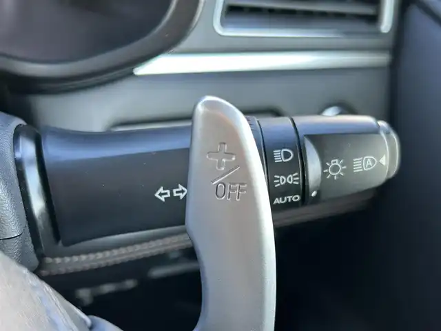 三菱 デリカＤ：５ ジャスパー 道東・釧路十勝 2023(令5)年 1.3万km グラファイトグレーメタリック/ブラックマイカ パートタイム４WD/純正ナビ/（CD/DVD/BT/ラジオ）/バックカメラ/全方位カメラ/両側パワースライドドア/パワーバックドア/アクティブクルーズコントロール/ステアリングスイッチ/ステアリングヒーター/パドルシフト/プッシュスタート/アイドリングストップ/スマートキー/ビルトインETC/ドライブレコーダー/パワーシート/シートヒーター/純正AW付夏タイヤ/オートブレーキホールド/横滑り防止装置/レーンキープアシスト/盗難防止装置/オートライト/オートハイビーム/衝突軽減システム