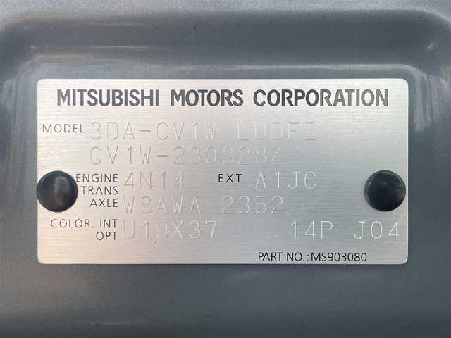 三菱 デリカＤ：５ ジャスパー 和歌山県 2021(令3)年 6.3万km アイガーグレーM/ダイヤモンドブラックマイカ 1オーナー/特別仕様車　/ジャスパー/社外ナビ /BT /フルセグ/ラジオ/USB/全方位カメラ/バックカメラ/ETC/両側パワースライドドア/e‐Assist/衝突被害軽減ブレーキシステム「FCM」/車線逸脱警報システム「LDW」/レーダークルーズコントロールシステム「ACC」/オートマチックハイビーム「AHB」/革巻きステアリング/パドルシフト/前後ドライブレコーダー/オートライト/社外フロアマット/純正アルミホイール/2列目チップアップシート/ハーフレザーシート/スマートキー×2/新車時保証書/取扱説明書