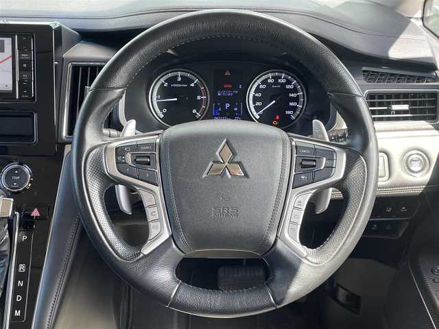 三菱 デリカＤ：５ ジャスパー 和歌山県 2021(令3)年 6.3万km アイガーグレーM/ダイヤモンドブラックマイカ 1オーナー/特別仕様車　/ジャスパー/社外ナビ /BT /フルセグ/ラジオ/USB/全方位カメラ/バックカメラ/ETC/両側パワースライドドア/e‐Assist/衝突被害軽減ブレーキシステム「FCM」/車線逸脱警報システム「LDW」/レーダークルーズコントロールシステム「ACC」/オートマチックハイビーム「AHB」/革巻きステアリング/パドルシフト/前後ドライブレコーダー/オートライト/社外フロアマット/純正アルミホイール/2列目チップアップシート/ハーフレザーシート/スマートキー×2/新車時保証書/取扱説明書