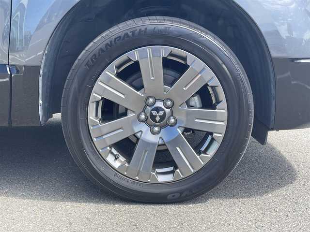 三菱 デリカＤ：５ ジャスパー 和歌山県 2021(令3)年 6.3万km アイガーグレーM/ダイヤモンドブラックマイカ 1オーナー/特別仕様車　/ジャスパー/社外ナビ /BT /フルセグ/ラジオ/USB/全方位カメラ/バックカメラ/ETC/両側パワースライドドア/e‐Assist/衝突被害軽減ブレーキシステム「FCM」/車線逸脱警報システム「LDW」/レーダークルーズコントロールシステム「ACC」/オートマチックハイビーム「AHB」/革巻きステアリング/パドルシフト/前後ドライブレコーダー/オートライト/社外フロアマット/純正アルミホイール/2列目チップアップシート/ハーフレザーシート/スマートキー×2/新車時保証書/取扱説明書