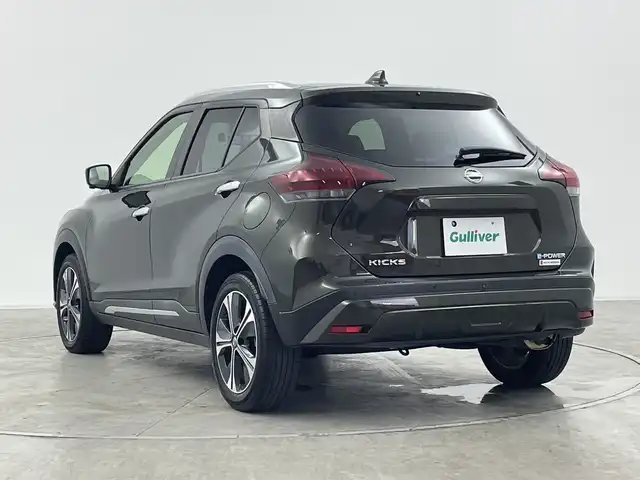 日産 キックス X ツートーンインテリアED 群馬県 2021(令3)年 4.4万km チタニウムカーキ プロパイロット　純正９型ナビ　フルセグＴＶ　全周囲カメラ デジタルインナーミラー シートヒーター　ステアリングヒーター　衝突被害軽減ブレーキ　レーンアシスト 前後ドラレコ　ＥＴＣ　スマートキー　禁煙
