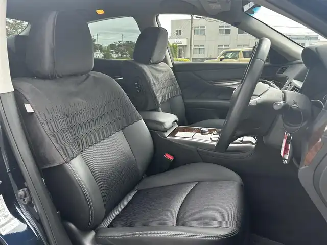 日産 フーガ ハイブリッド 福島県 2020(令2)年 3.7万km ダークブルー 純正ナビ/「TV・CD・FM・AM」/クルーズコントロール/レーンキープアシスト/前後ドライブレコーダー/ビルトインETC/アラウンドビューカメラ/バックカメラ/純正18インチアルミホイール/純正フロアマット/シートポジションメモリー/パワーシート/助手席オットマン機構/LEDヘッドライト