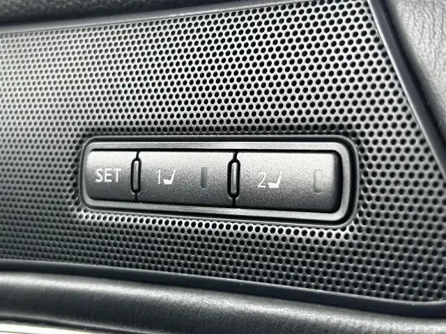 日産 フーガ ハイブリッド 福島県 2020(令2)年 3.7万km ダークブルー 純正ナビ/「TV・CD・FM・AM」/クルーズコントロール/レーンキープアシスト/前後ドライブレコーダー/ビルトインETC/アラウンドビューカメラ/バックカメラ/純正18インチアルミホイール/純正フロアマット/シートポジションメモリー/パワーシート/助手席オットマン機構/LEDヘッドライト