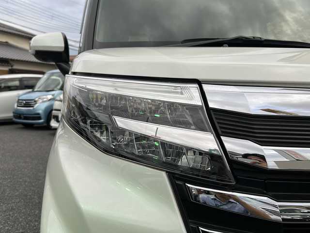 トヨタ ルーミー カスタムG 大阪府 2021(令3)年 2.5万km パールホワイトⅢ ワンオーナー/両側パワースライドドア/レーダークルコン/マルチテレインモニター/コーナーセンサー/前席シートヒーター/純正9インチSDナビ/　CD.DVD.BT.フルセグTV/スマートキー×2/プッシュスタート/TZドライブレコーダー/ビルトインETC/純正フロアマット/保証書.取説