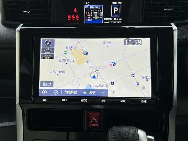 トヨタ ルーミー カスタムG 大阪府 2021(令3)年 2.5万km パールホワイトⅢ ワンオーナー/両側パワースライドドア/レーダークルコン/マルチテレインモニター/コーナーセンサー/前席シートヒーター/純正9インチSDナビ/　CD.DVD.BT.フルセグTV/スマートキー×2/プッシュスタート/TZドライブレコーダー/ビルトインETC/純正フロアマット/保証書.取説