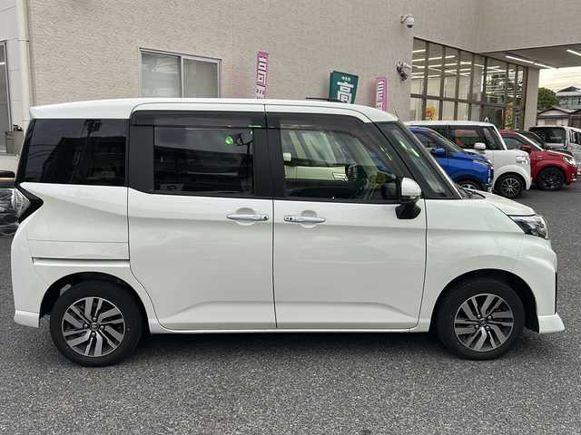 トヨタ ルーミー カスタムG 大阪府 2021(令3)年 2.5万km パールホワイトⅢ ワンオーナー/両側パワースライドドア/レーダークルコン/マルチテレインモニター/コーナーセンサー/前席シートヒーター/純正9インチSDナビ/　CD.DVD.BT.フルセグTV/スマートキー×2/プッシュスタート/TZドライブレコーダー/ビルトインETC/純正フロアマット/保証書.取説