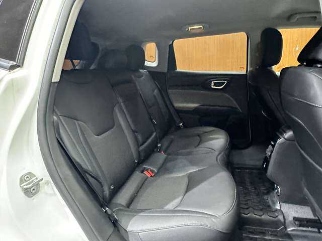 クライスラー・ジープ ジープ コンパス ロンジチュード 4×4 千葉県 2021(令3)年 3.9万km ブライトホワイトクリアコート 1オーナー　/ACC　/純正ナビ　/バックカメラ　/パーキングアシスト　/レーンアシスト　/電動パーキングブレーキ　/LEDヘッドライト　/オートライト　　/ETC　/ドライブレコーダー　/純正17インチAW　/4WD
