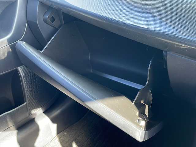 三菱 ギャラン フォルティス スポーツバック スポーツ 岩手県 2008(平20)年 11万km シルキーホワイト 純正ＨＤＤナビ　バックカメラ　ＣＤ／ＤＶＤ再生　ＴＶ　クルーズコントロール　パドルシフト　ステアリングスイッチ　１２Ｖソケット　スマートキー　スペアタイヤ　ＨＩＤオートライト　１６インチＡＷ