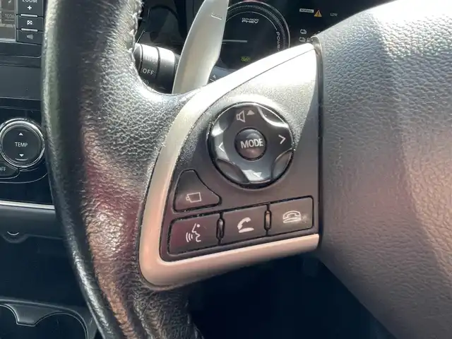 三菱 アウトランダー ＰＨＥＶ G ナビパッケージ 兵庫県 2013(平25)年 11万km シルキーホワイト (株)IDOMが運営する【じしゃロン西宮店】の自社ローン専用車両になります。こちらは現金またはオートローンご利用時の価格です。自社ローンご希望の方は別途その旨お申付け下さい/＊ETC/＊バックカメラ/＊パワステ/＊パワーウィンドウ/＊クルーズコントロールあり/＊USBあり/＊純正ナビ/＊ドラレコあり/＊ハーフレザー/＊横滑り防止装置/＊レーンキープアシスト/＊オートライト/＊衝突被害軽減システム