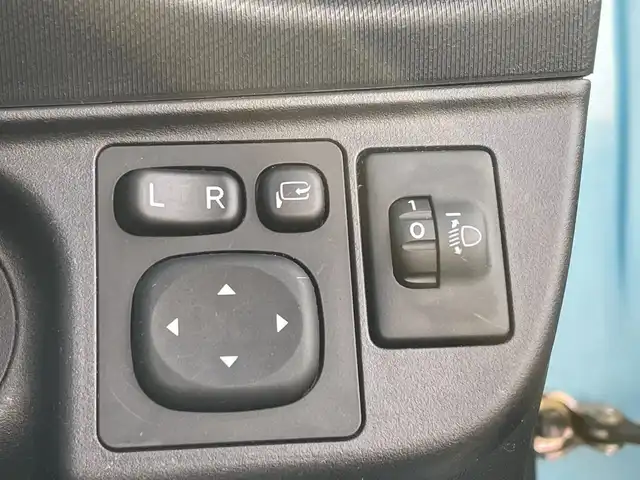 トヨタ アクア S 千葉県 2014(平26)年 6.8万km クールソーダメタリック ナビNSCP-W62 ETC ブルートゥース キーレス 社外アルミホイール スタッドレスタイヤ積込 フロアマット ドアバイザー ウィンカーミラー 横滑り防止 パワーウィンドウ パワーステアリング