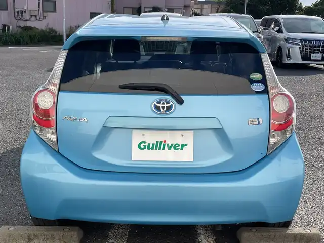 トヨタ アクア S 千葉県 2014(平26)年 6.8万km クールソーダメタリック ナビNSCP-W62 ETC ブルートゥース キーレス 社外アルミホイール スタッドレスタイヤ積込 フロアマット ドアバイザー ウィンカーミラー 横滑り防止 パワーウィンドウ パワーステアリング