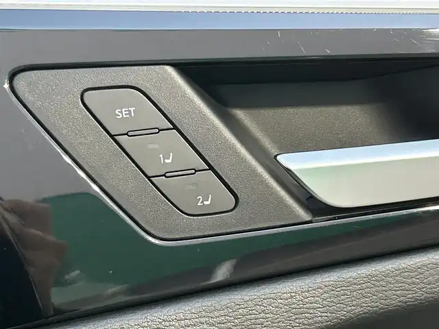 三菱 アウトランダー ＰＨＥＶ P 千葉県 2022(令4)年 3万km ホワイトダイヤモンド ディーラーオプションナビ/(フルセグTV/Bluetooth/AM/FM)/BOSEスピーカー/ワンオーナー/Apple Carplay/全方位カメラ/前後ドライブレコーダー/前席パワーシート/全席シートヒーター/電動リアゲート/ブラインドスポットモニター/レーダークルーズコントロール/ETC2.0/4WD/ルーフレール/ステアリングヒーター/パドルシフト/ステアリングスイッチ/レザーシート/純正アルミホイール/純正フロアマット/純正LEDヘッドライト/前後コーナーセンサー/レーンキープアシスト/衝突軽減ブレーキ/横滑り防止装置/USB入力端子/オートライト/スマートキー/スペアキー/プッシュエンジンスタート