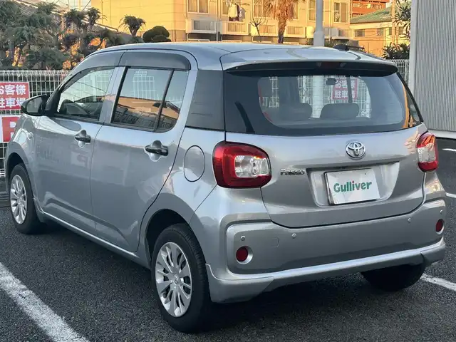 トヨタ パッソ X　S 静岡県 2020(令2)年 4.4万km ブライトシルバーM ユーザー買取車両/純正SDナビ（NSCN-W68）/[AM/FM/CD/BT/TV]/エンジンスタートボタン/スマートアシストIII/アイドリンクストップ/スマートキー/スペアキー×1/バックカメラ/ドライブレコーダー/ETC/コーナーセンサー/横滑り防止装置/衝突被害軽減システム/保証書/取扱説明書