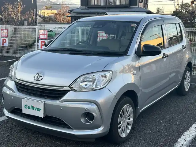 トヨタ パッソ X　S 静岡県 2020(令2)年 4.4万km ブライトシルバーM ユーザー買取車両/純正SDナビ（NSCN-W68）/[AM/FM/CD/BT/TV]/エンジンスタートボタン/スマートアシストIII/アイドリンクストップ/スマートキー/スペアキー×1/バックカメラ/ドライブレコーダー/ETC/コーナーセンサー/横滑り防止装置/衝突被害軽減システム/保証書/取扱説明書