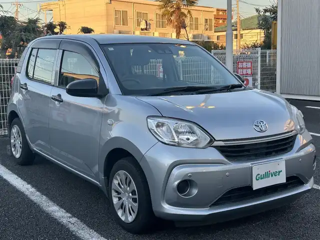 トヨタ パッソ X　S 静岡県 2020(令2)年 4.4万km ブライトシルバーM ユーザー買取車両/純正SDナビ（NSCN-W68）/[AM/FM/CD/BT/TV]/エンジンスタートボタン/スマートアシストIII/アイドリンクストップ/スマートキー/スペアキー×1/バックカメラ/ドライブレコーダー/ETC/コーナーセンサー/横滑り防止装置/衝突被害軽減システム/保証書/取扱説明書