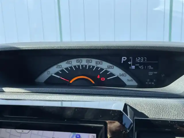 ダイハツ ウェイク L SA Ⅲ 山梨県 2018(平30)年 4.6万km パールホワイトⅢ/トニコオレンジメタリック 2トーン 純正ナビ/フルセグTV/DVD/バックカメラ/衝突軽減被害軽減システム/両側パワースライドドア/ドライブレコーダー/レーンキープアシスト/コーナーセンサー/両側パワースライドドア/ETC/オートライト/オートハイビーム/純正14インチアルミホイール