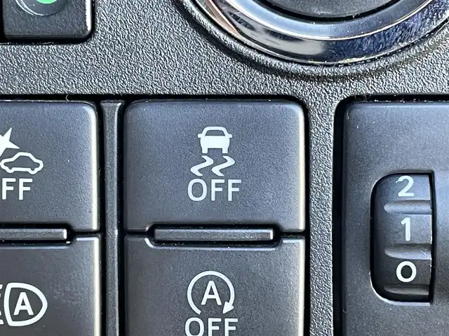 ダイハツ ウェイク L SA Ⅲ 山梨県 2018(平30)年 4.6万km パールホワイトⅢ/トニコオレンジメタリック 2トーン 純正ナビ/フルセグTV/DVD/バックカメラ/衝突軽減被害軽減システム/両側パワースライドドア/ドライブレコーダー/レーンキープアシスト/コーナーセンサー/両側パワースライドドア/ETC/オートライト/オートハイビーム/純正14インチアルミホイール