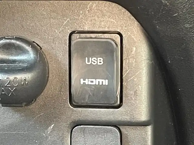 ダイハツ ウェイク L SA Ⅲ 山梨県 2018(平30)年 4.6万km パールホワイトⅢ/トニコオレンジメタリック 2トーン 純正ナビ/フルセグTV/DVD/バックカメラ/衝突軽減被害軽減システム/両側パワースライドドア/ドライブレコーダー/レーンキープアシスト/コーナーセンサー/両側パワースライドドア/ETC/オートライト/オートハイビーム/純正14インチアルミホイール