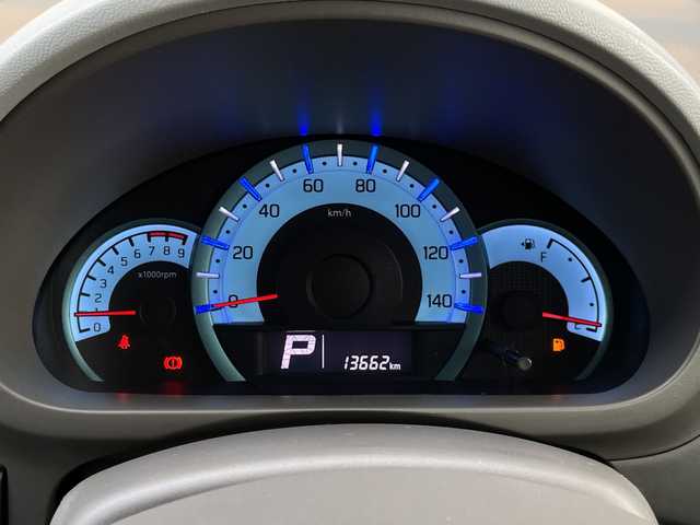 スズキ アルト エコ S 愛媛県 2014(平26)年 1.4万km シルキーシルバーメタリック 純正CDオーディオ/リモコンキー/純正フロアマット/アイドリングストップ