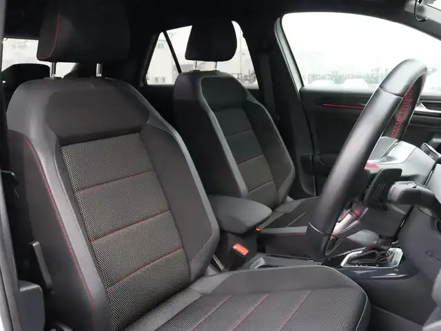 フォルクスワーゲン Ｔ－ロック TDI スポーツ 宮城県 2020(令2)年 3.6万km ピュアホワイト 純正ナビ（BT/DVD/CD）/ブラックルーフ/レーンアシスト/フロントアシスト/サイドアシスト/リアトラフィックアラート/アダプティブクルーズコントロール/オートホールド/電動サイドブレーキ/バックカメラ/ルーフレール/MTモード付/ドライブレコーダー（前後）/パドルシフト/電動格納ミラー/プッシュスタート/スマートキー/オートライト/オートマチックハイビーム/アイドリングストップ/ETC/ステアリングスイッチ/カープレイ/禁煙車/社外18インチAW/フロアマット
