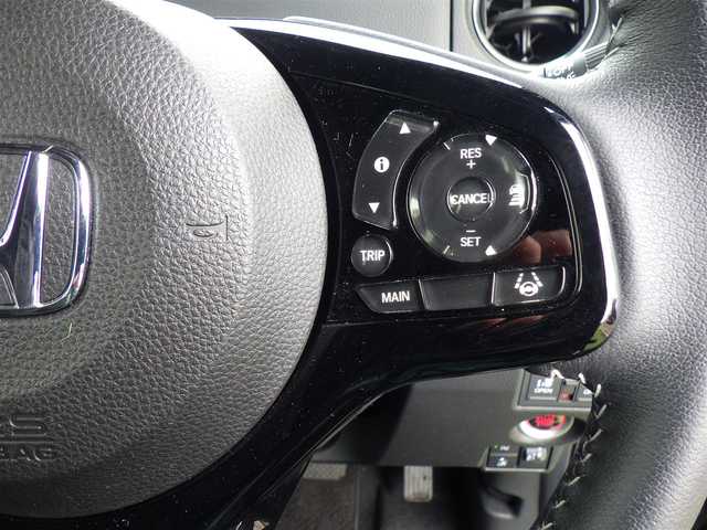ホンダ Ｎ ＢＯＸ カスタム L ターボ 千葉県 2022(令4)年 0.9万km クリスタルブラックパール ホンダセンシング/・衝突軽減ブレーキ（CMBS）/・車線維持支援システム（LKAS）/・アダプティブクルーズコントロール（ACC）/・後方誤発進抑制機能/・誤発進抑制機能/両側パワースライドドア/純正メモリーナビ/地デジTV/【DVD/CD再生機能　Bluetooth接続】/バックカメラ/ドライブレコーダー（前後撮影）/ハーフレザーシート/前席シートヒーター/革巻きステアリング/ステアリングスイッチ/パドルシフト/ETC/LEDヘッドライト/フォグライト/ウインカーミラー/純正15インチアルミホイル/サイド/カーテンエアバッグ/スマートキー