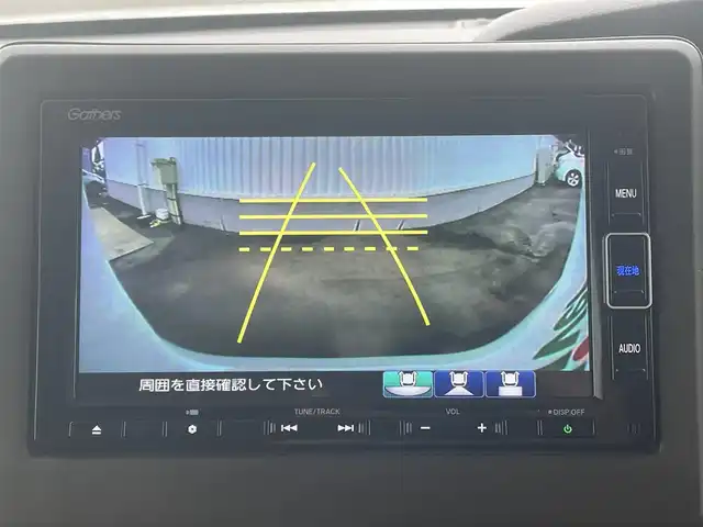 ホンダ Ｎ ＢＯＸ L 愛媛県 2022(令4)年 4.1万km プラチナホワイトパール ホンダセンシング/衝突被害軽減ブレーキ/レーンキープアシスト/前後誤発進抑制機能/アダプティブクルーズコントロール/ロードサインアシスト/クリアランスソナー/純正7インチナビ【VXM-224VFi】/　CD/DVD/Bluetooth/フルセグTV/バックカメラ/ビルトインETC/両側パワースライドドア/オートライト/LEDヘッドライト/電子パーキングブレーキ/バックテーブル×2/プッシュスタート/ステアリングスイッチ