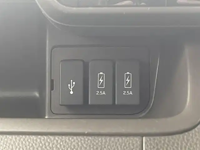 ホンダ Ｎ ＢＯＸ L 愛媛県 2022(令4)年 4.1万km プラチナホワイトパール ホンダセンシング/衝突被害軽減ブレーキ/レーンキープアシスト/前後誤発進抑制機能/アダプティブクルーズコントロール/ロードサインアシスト/クリアランスソナー/純正7インチナビ【VXM-224VFi】/　CD/DVD/Bluetooth/フルセグTV/バックカメラ/ビルトインETC/両側パワースライドドア/オートライト/LEDヘッドライト/電子パーキングブレーキ/バックテーブル×2/プッシュスタート/ステアリングスイッチ