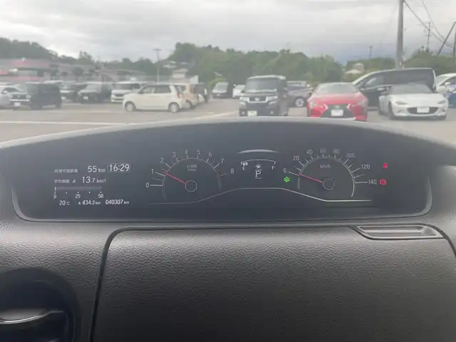 ホンダ Ｎ ＢＯＸ L 愛媛県 2022(令4)年 4.1万km プラチナホワイトパール ホンダセンシング/衝突被害軽減ブレーキ/レーンキープアシスト/前後誤発進抑制機能/アダプティブクルーズコントロール/ロードサインアシスト/クリアランスソナー/純正7インチナビ【VXM-224VFi】/　CD/DVD/Bluetooth/フルセグTV/バックカメラ/ビルトインETC/両側パワースライドドア/オートライト/LEDヘッドライト/電子パーキングブレーキ/バックテーブル×2/プッシュスタート/ステアリングスイッチ