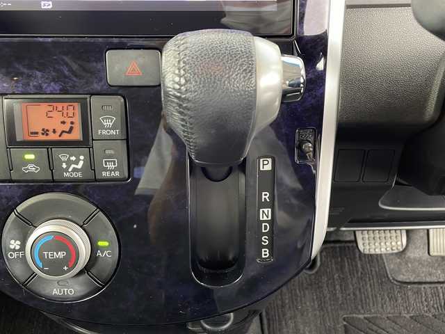 ダイハツ タント カスタム RS トップED SA Ⅲ 鹿児島県 2018(平30)年 6.1万km ブラックマイカメタリック 純正8インチナビ/(フルセグTV/AM/FM/DVD)/衝突被害軽減ブレーキ/両側パワースライドドア/ハーフレザーシート/シートヒーター/ドライブレコーダー/バックカメラ/オートライト/オートハイビーム/フロントフォグランプ/横滑り防止装置/盗難防止装置/アイドリングストップ/LEDヘッドライト/純正フロアマット/純正ドアバイザー/ETC
