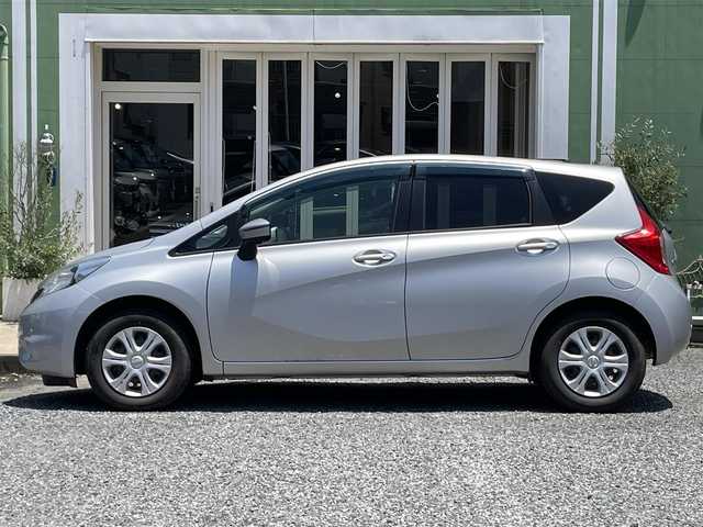 日産 ノート XVセレ +セーフ 埼玉県 2014(平26)年 1.4万km ブリリアントシルバー ワンオーナー/13739ｋｍ/純正ナビＴＶ/前方ドラレコ/バックカメラ/アラウンドビューモニター/モニター付バックミラー/プッシュスタート/コーナーセンサー/クリアランスソナー/衝突軽減ブレーキ/レーンキープアシスト/横滑防止装置/取扱説明書